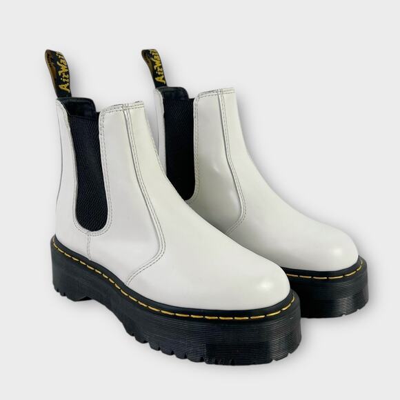 Dr. Martens Women's 2976 Quad Smooth Leather Platform Chelsea Boots White Size 7 - Picture 2 of 16